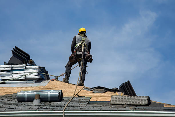 Professional Emergency Roof Repair technician working in Struthers, OH